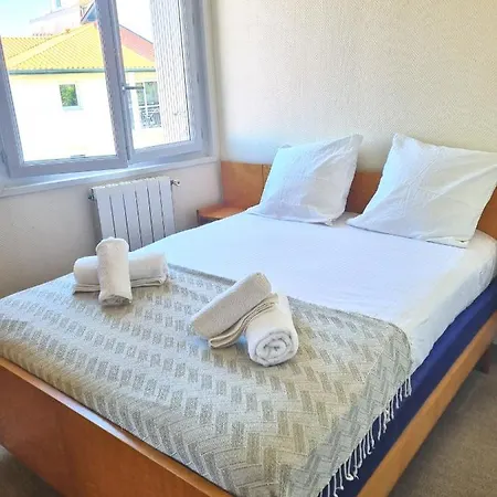 Apartment Spacieux T4 En Centre Ville *