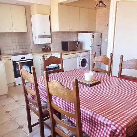 Spacieux T4 En Centre Ville Apartment